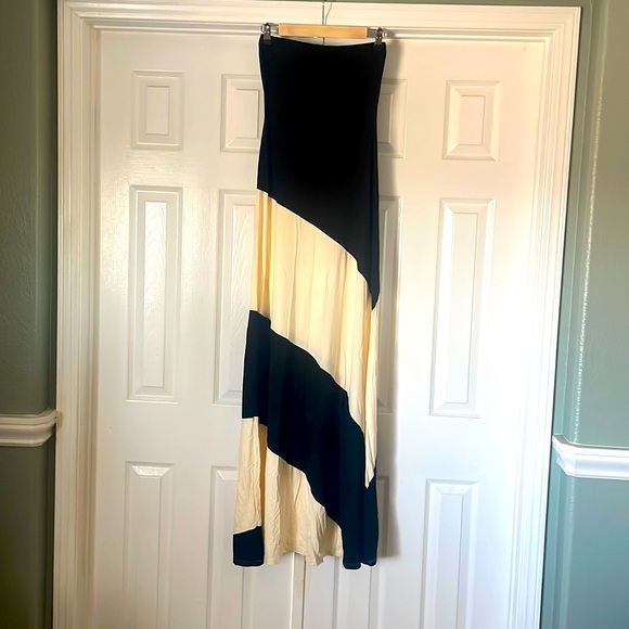 Strapless black and cream dress made by Venus size small - Picture 1 of 2